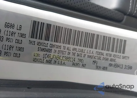 2018 Jeep Grand Cherokee Trackhawk 4X4 z USA, uszkodzony, nr VIN 1C4RJFN94JC309114